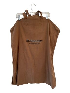Burberry Garmet Storage Bag Suit Holder Blazer Gown Bag Designer Logo Spell Out